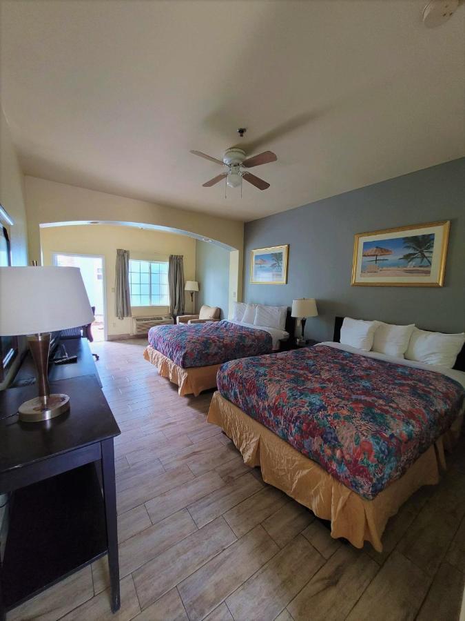 Casa Bella And Hotel 2*